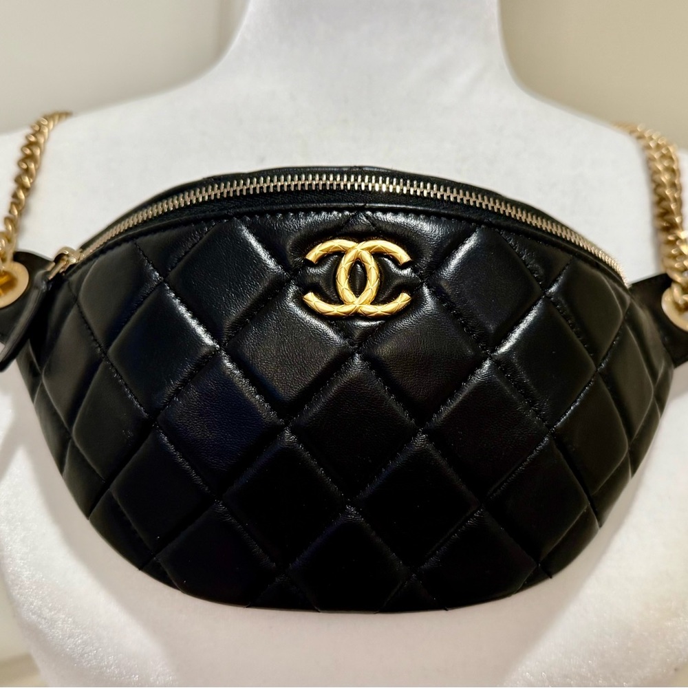 ❤️Authentic Chanel Lambskin Quilted Waist Belt Fanny Bum Bag Black & Gold ❤️ - Picture 11 of 16